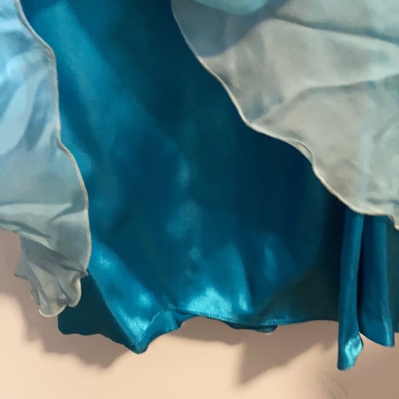 Alisha Hill Ombré Beaded Neck Prom Dress - Picture 6 of 8